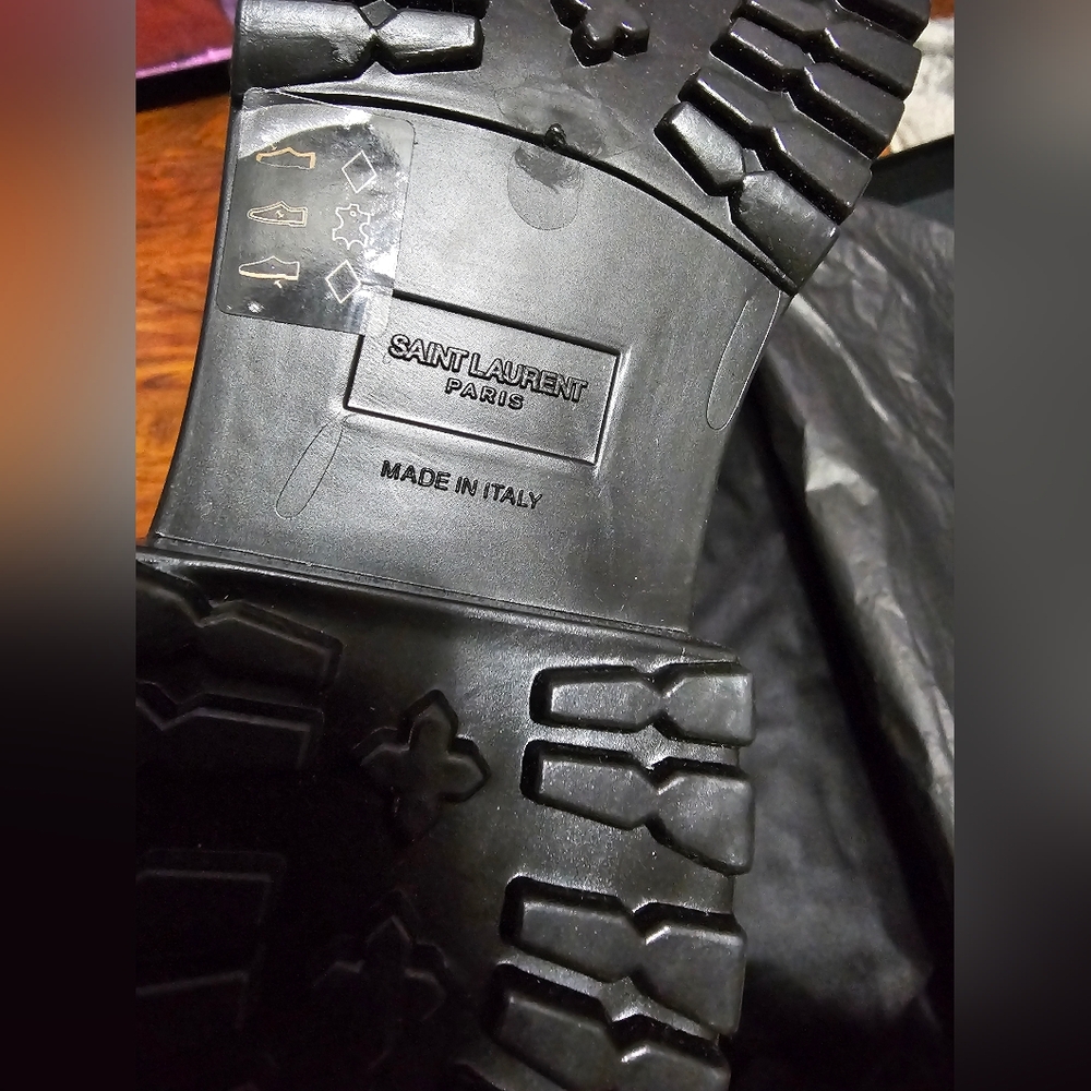 Saint Laurent Nero Flat Heel Footwear - Picture 7 of 7